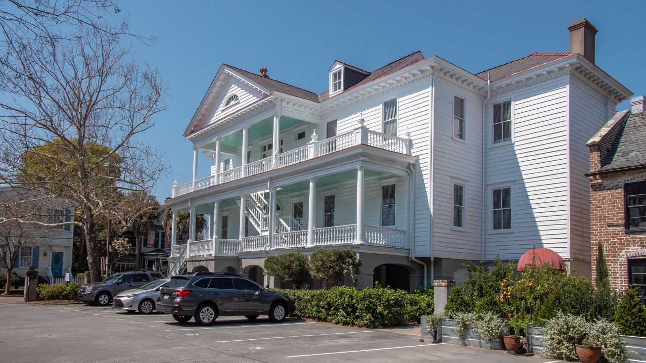 112 Rutledge Ave, Charleston, SC 29401