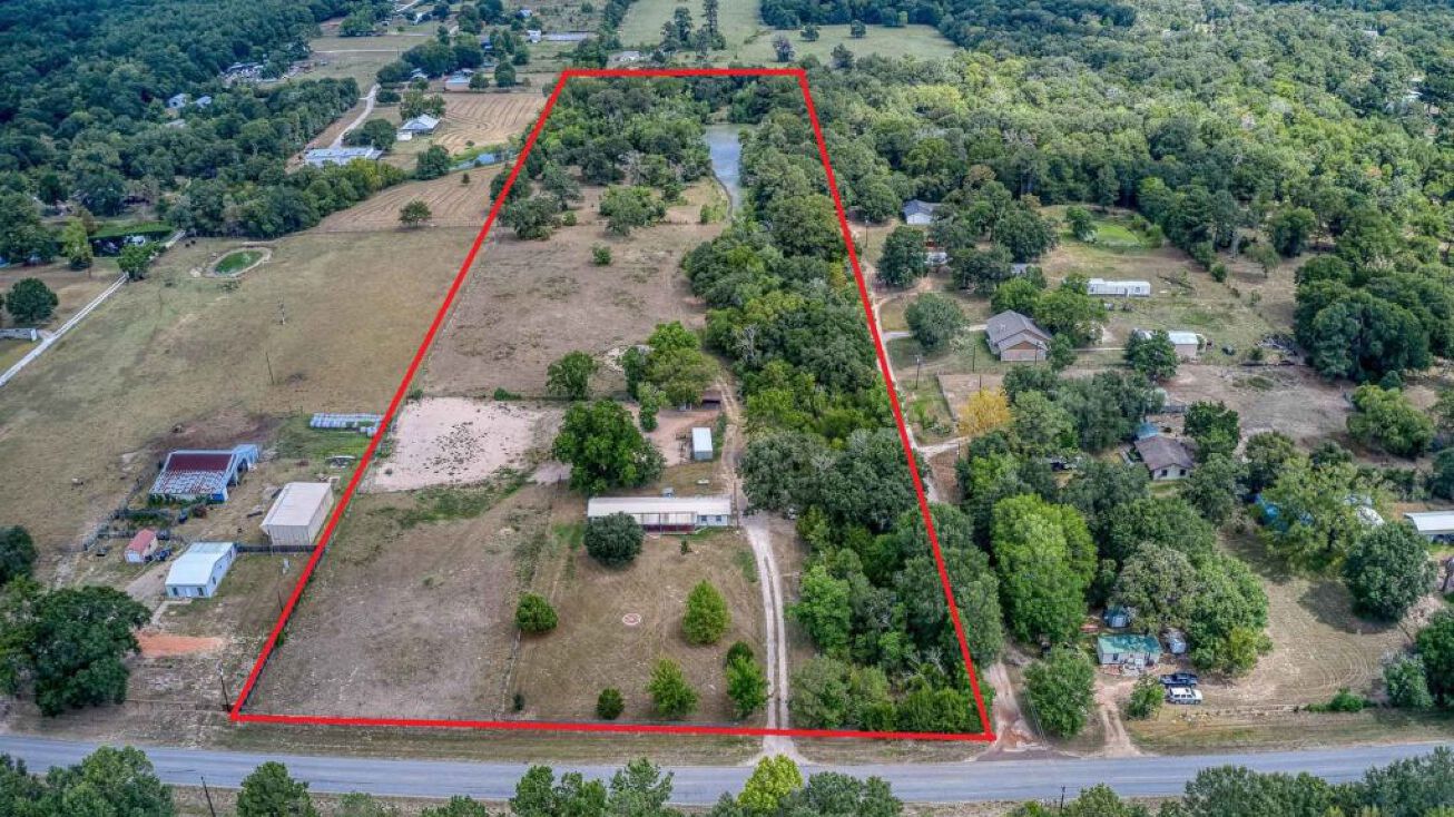 31404 Joseph Rd, Hockley, TX 77447