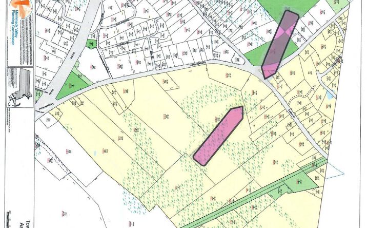 Pictures of Land property located at 2 Collins St, Salisbury, MA 01952 for sales - image #1