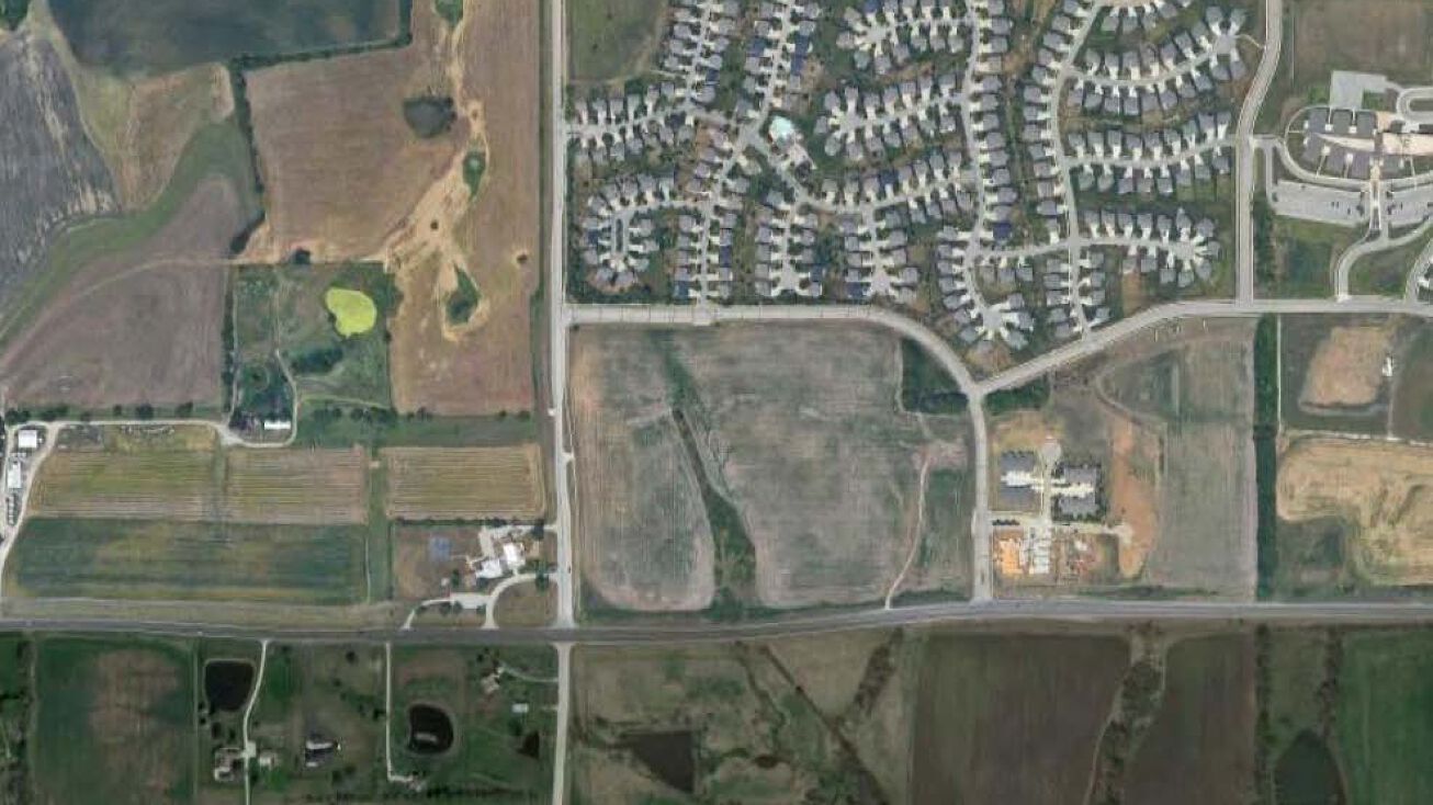 175th Street & MurLen Road (NEC), Lenexa, KS 66062