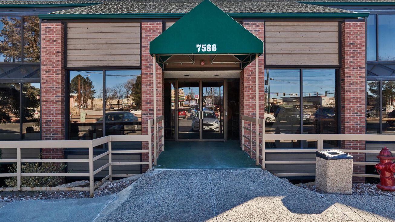 7586 W Jewell Ave, Denver, CO 80232