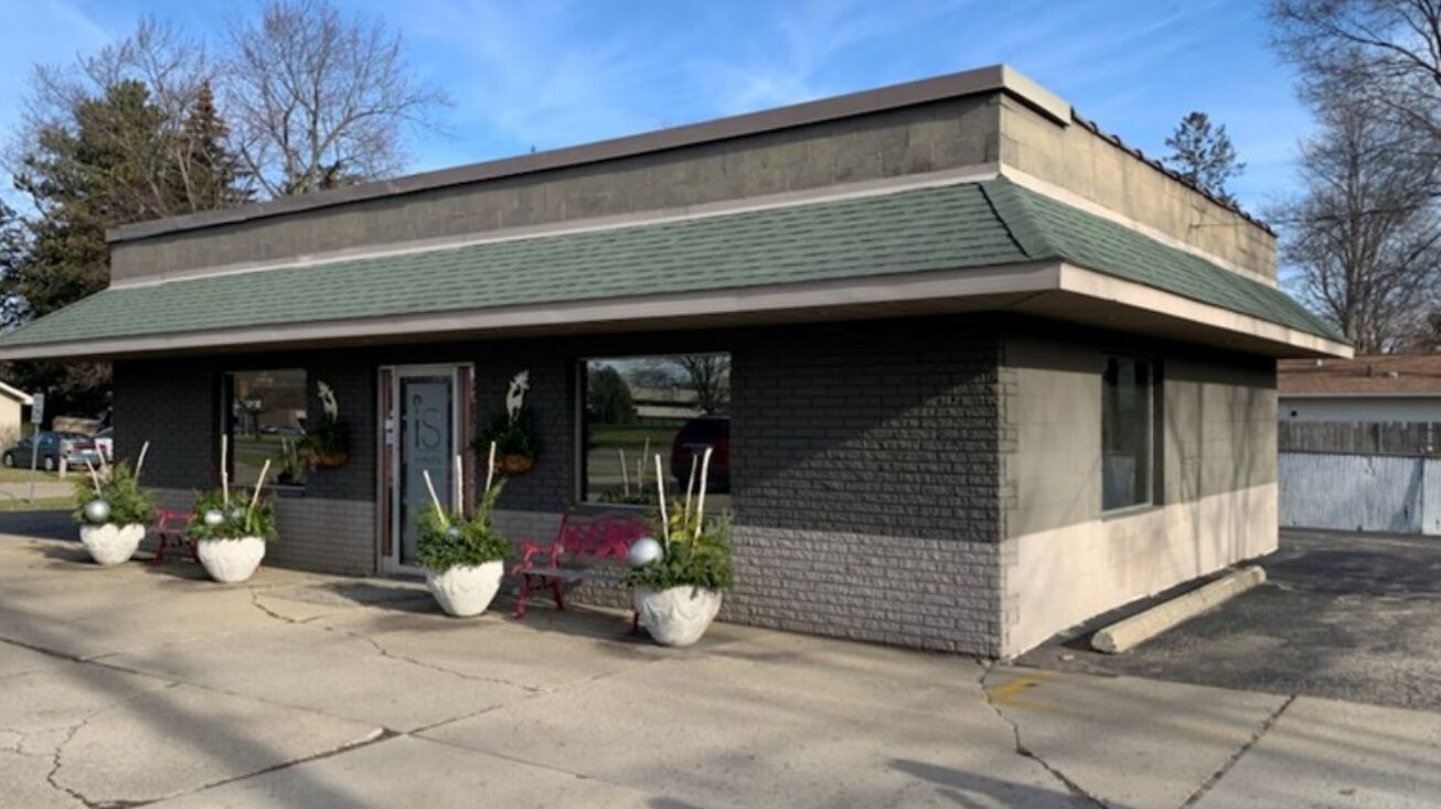 1026 Scott Lake Rd, Waterford Township, MI 48328