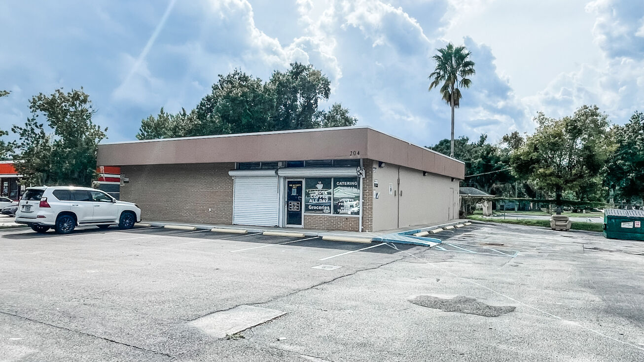 204 S John Young Pkwy, Kissimmee, FL 34741