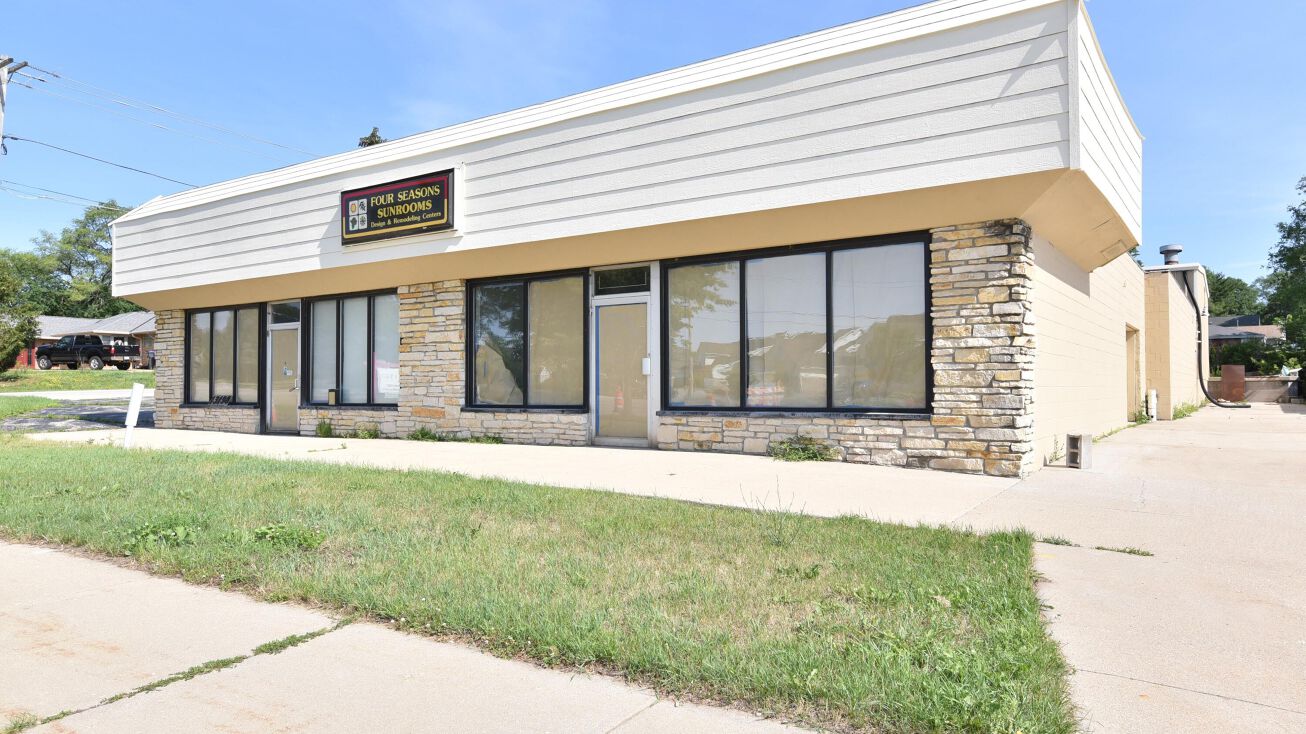 13198 W National Ave, New Berlin, WI 53151 | Crexi.com