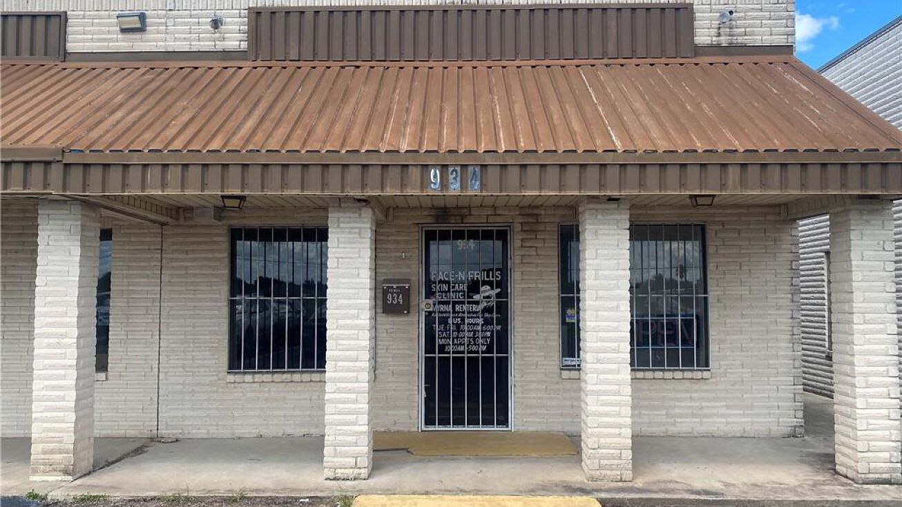 934 W Nolana Loop, Pharr, TX 78577