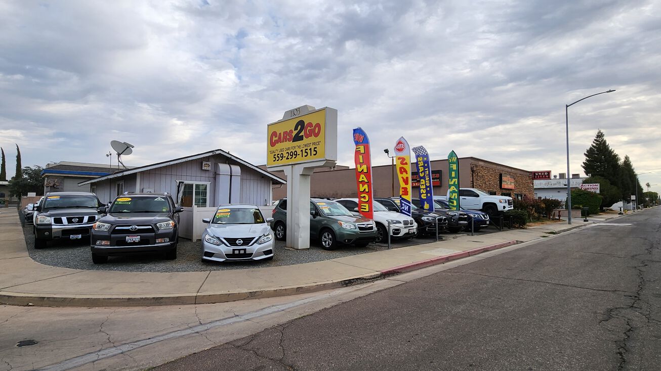 1103 Barstow Ave, Clovis, CA 93612