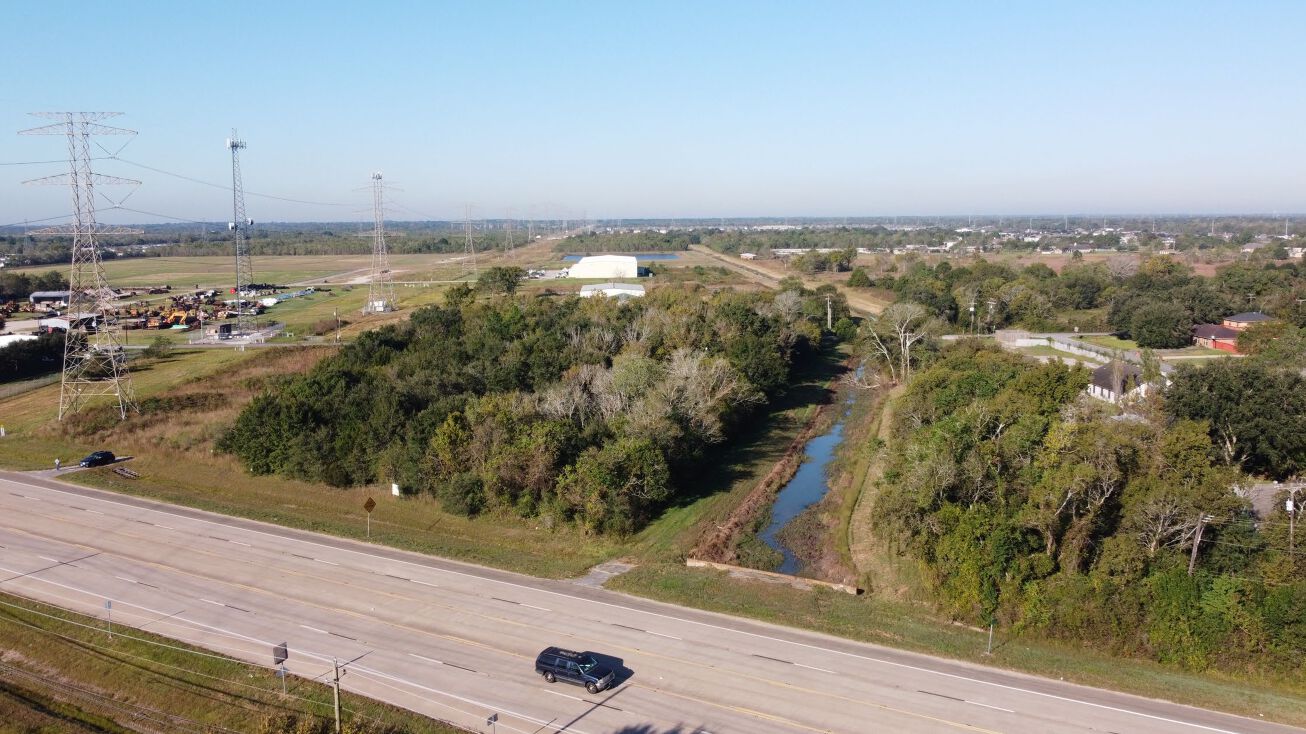 1 FM 528, Friendswood, TX 77546