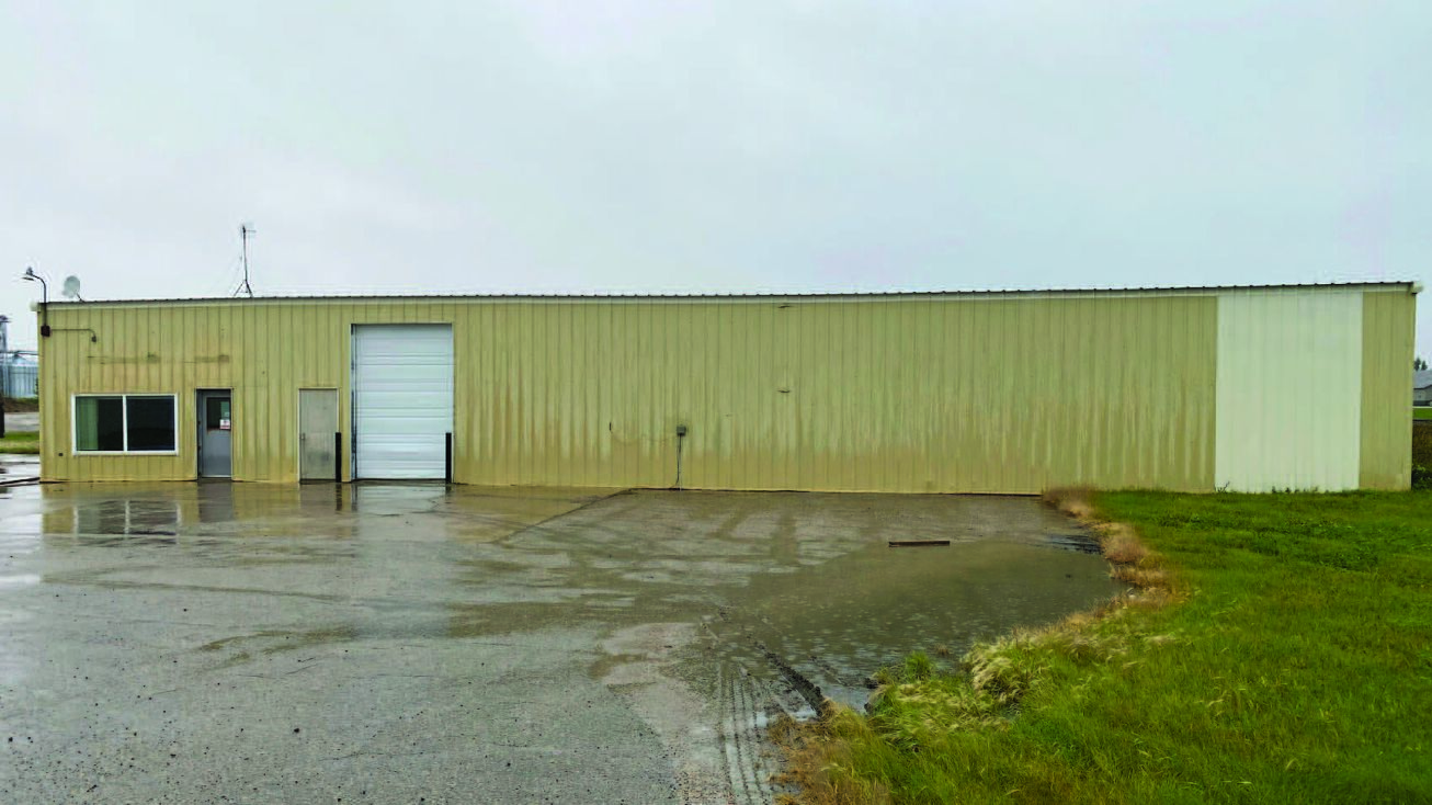 1275 Atlantic Ave, Hallock, MN 56728