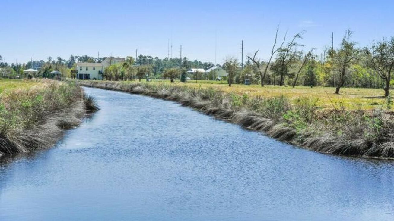 57 Atlantis Drive, Shoreline Park, MS 39520