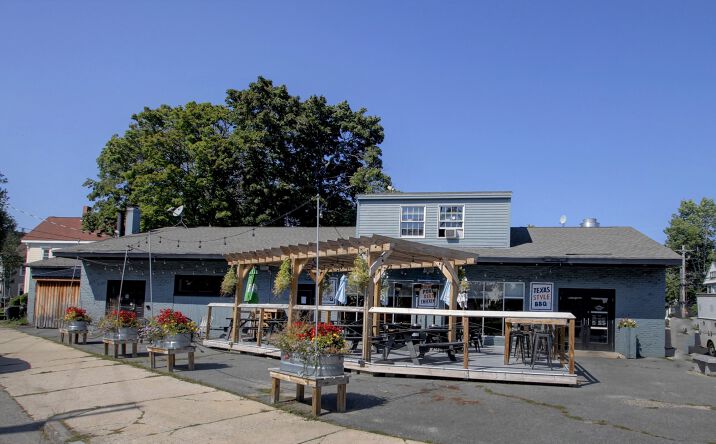 Pictures of Retail property located at 476 Stevens Ave, Portland, ME 04103 for comps - image #1