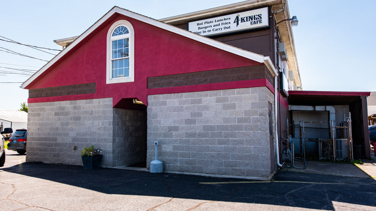 4642 Jennings Ln, Louisville, KY 40218 Multifamily Property for Sale