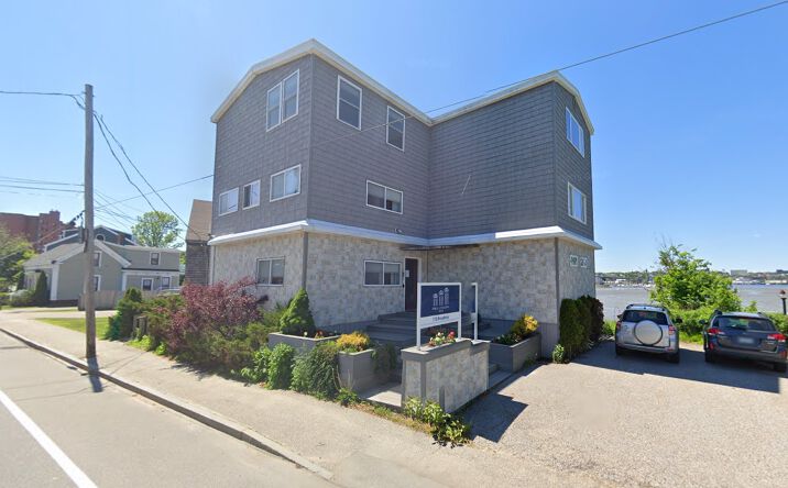 Pictures of Office property located at 373 Broadway, South Portland, ME 04106 for comps - image #1