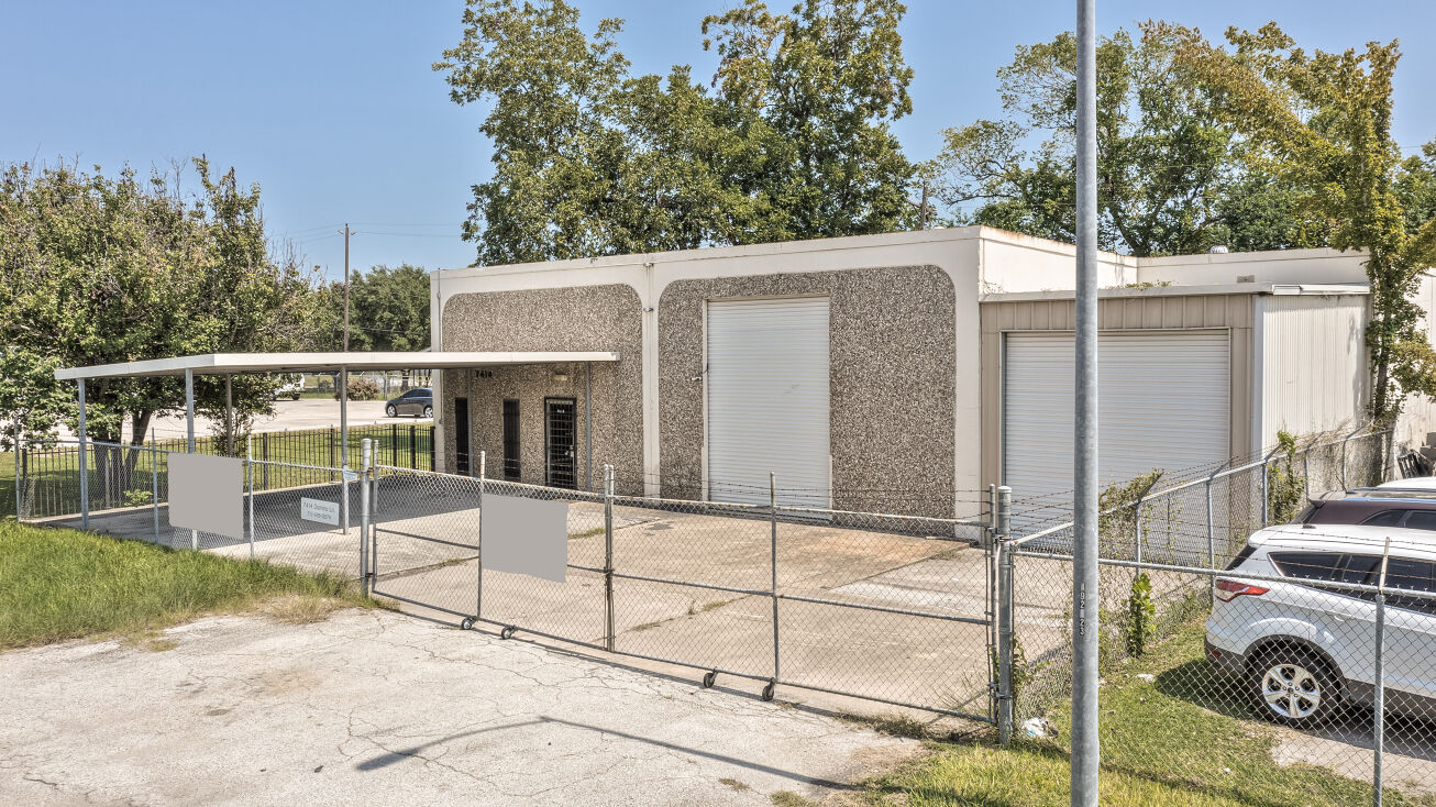 7414 Domino Ln, Houston, TX 77076