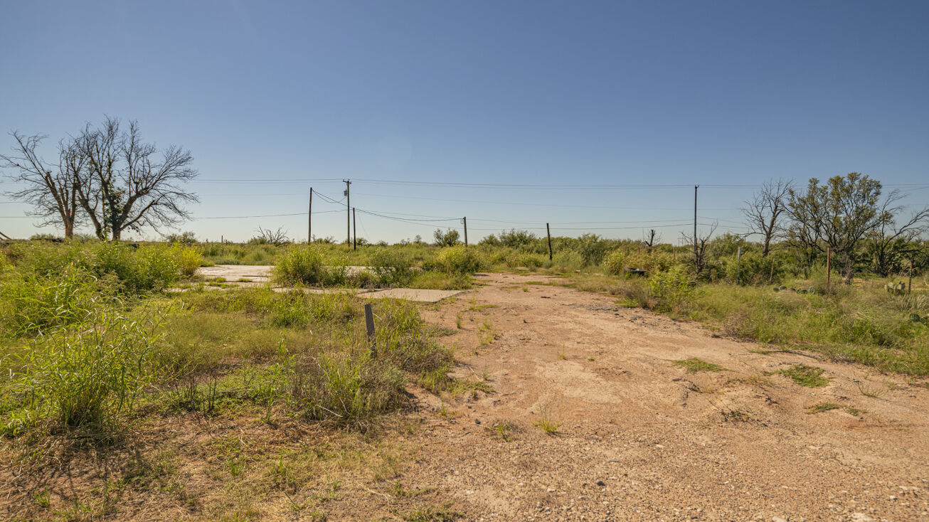 3702 W Sealy Monahans, Monahans, TX 79756