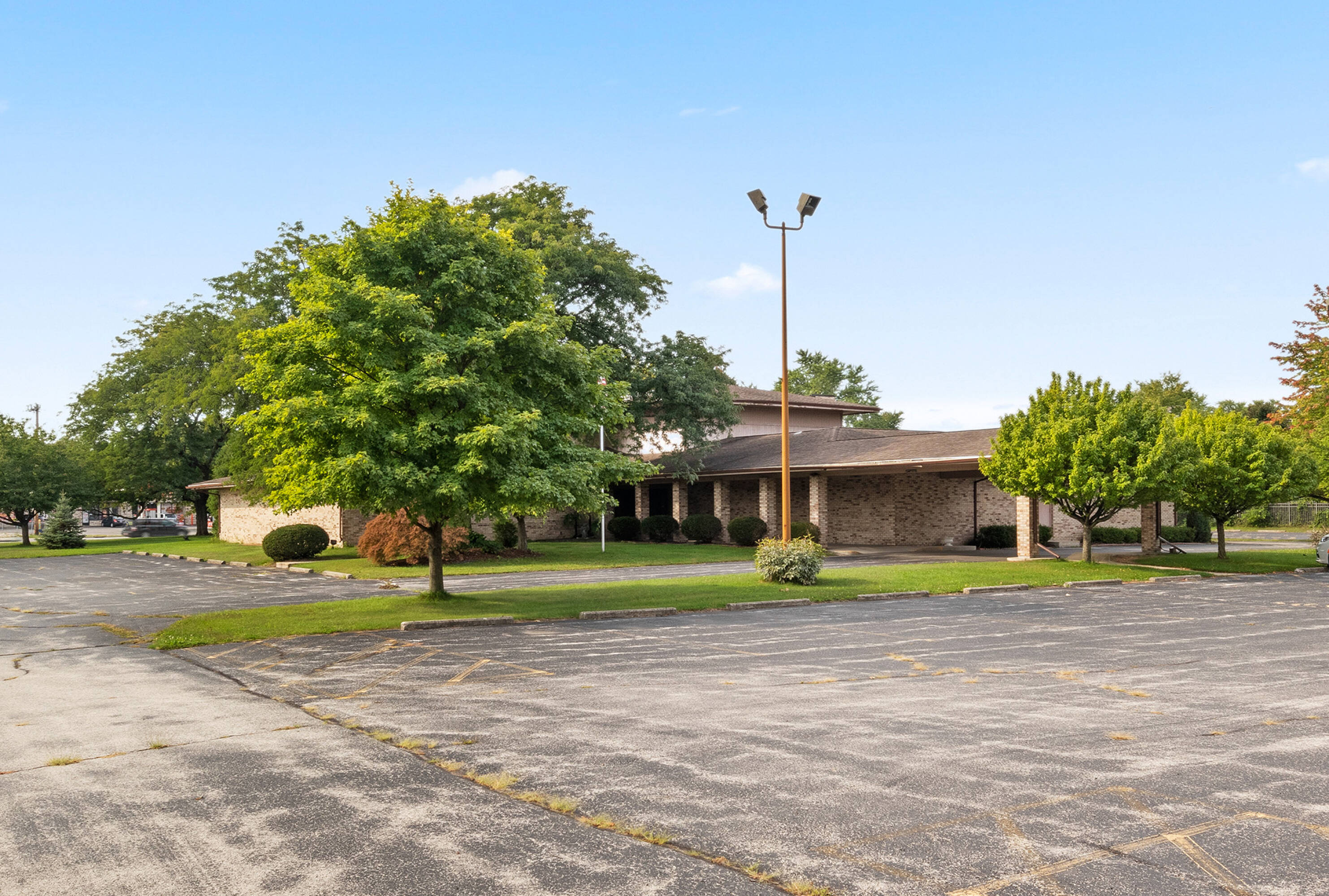3838 Airport Hwy, Toledo, OH 43615-7106