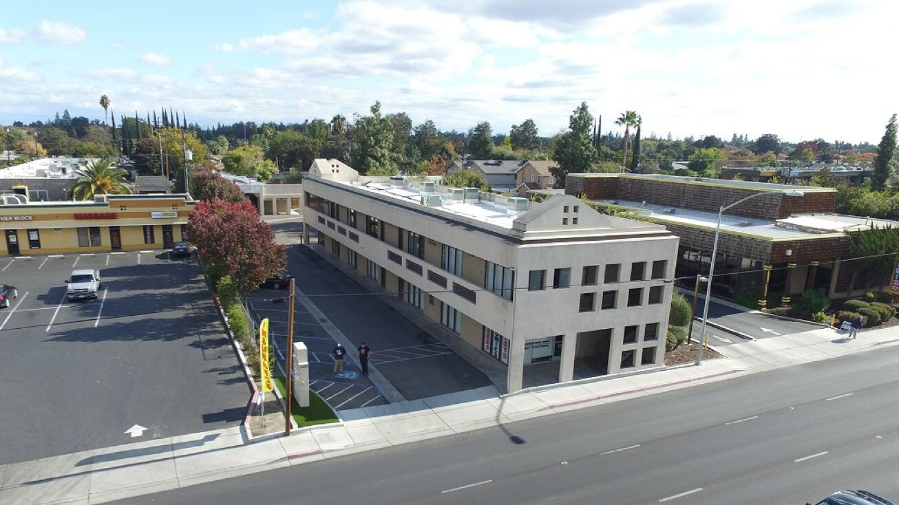 1500 S Mooney Blvd, Visalia, CA 93277