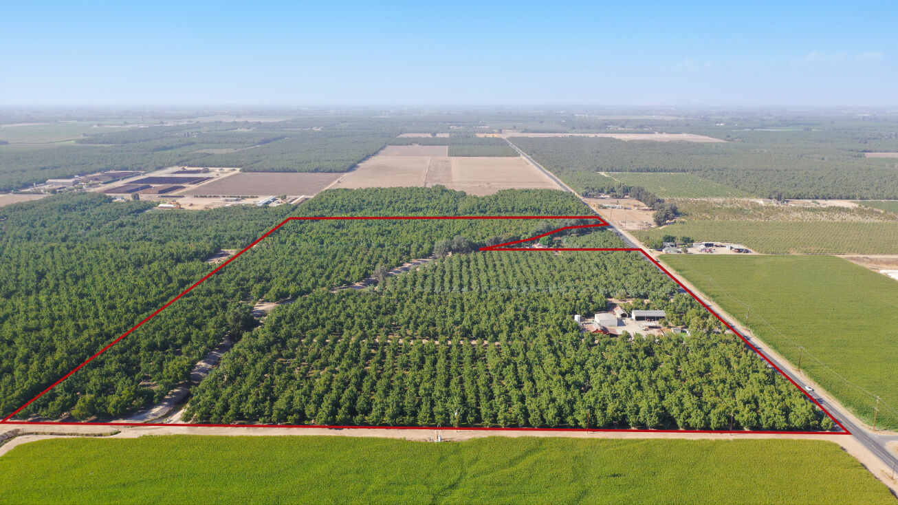 W. side of Rd 152, S.of E. Cartmill Ave, Tulare, CA 93274