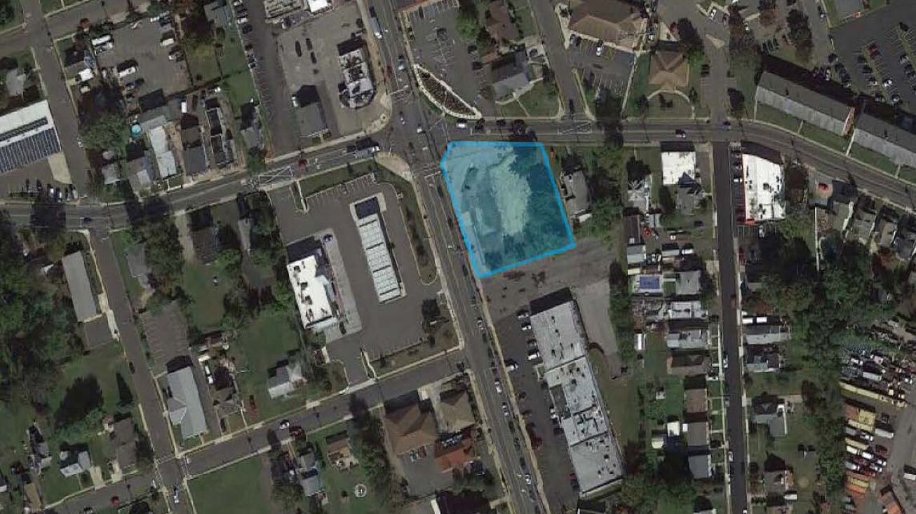 1 S Black Horse Pike, Bellmawr, NJ 08031