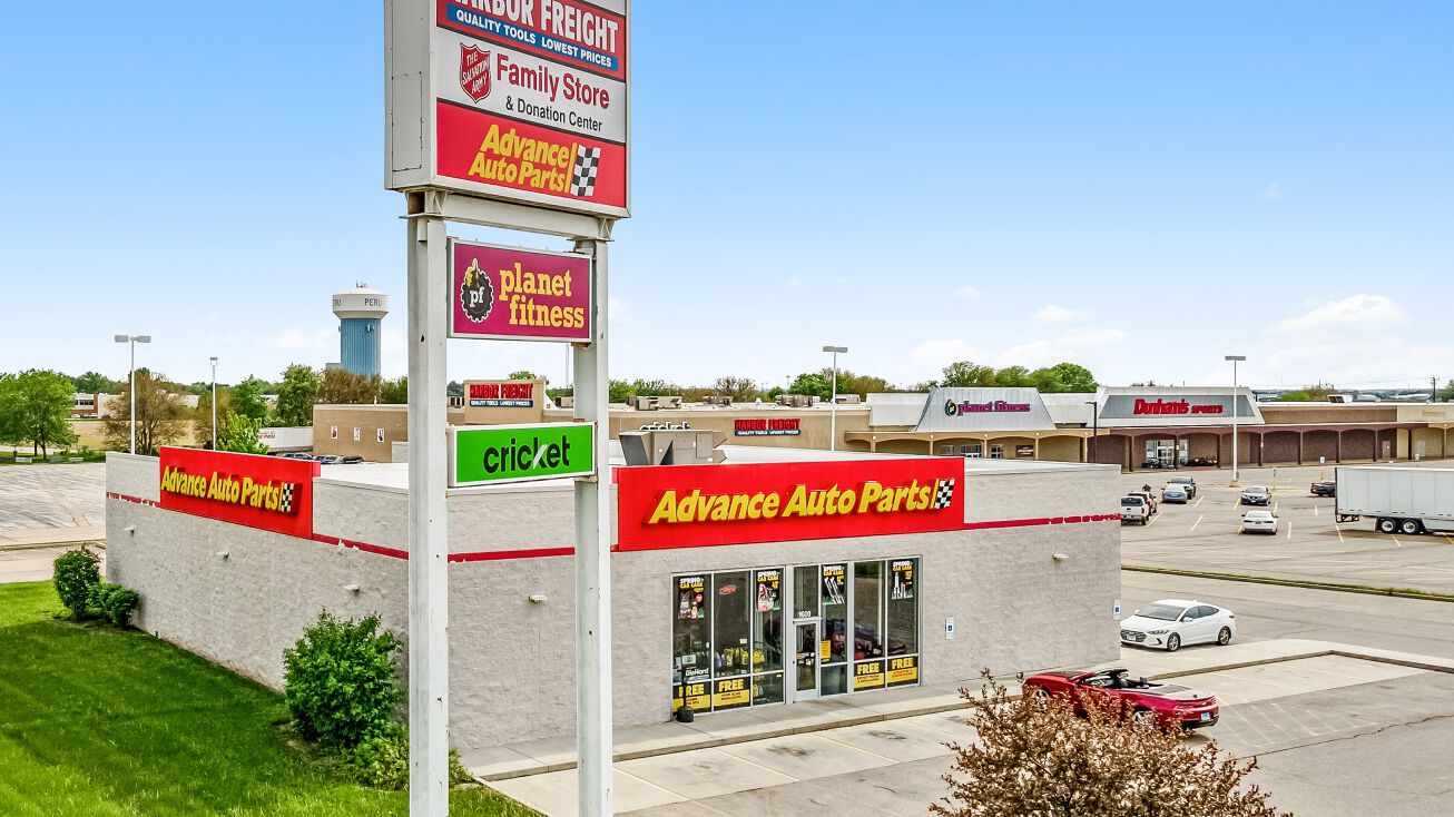 1600 36th St, Peru, IL 61354