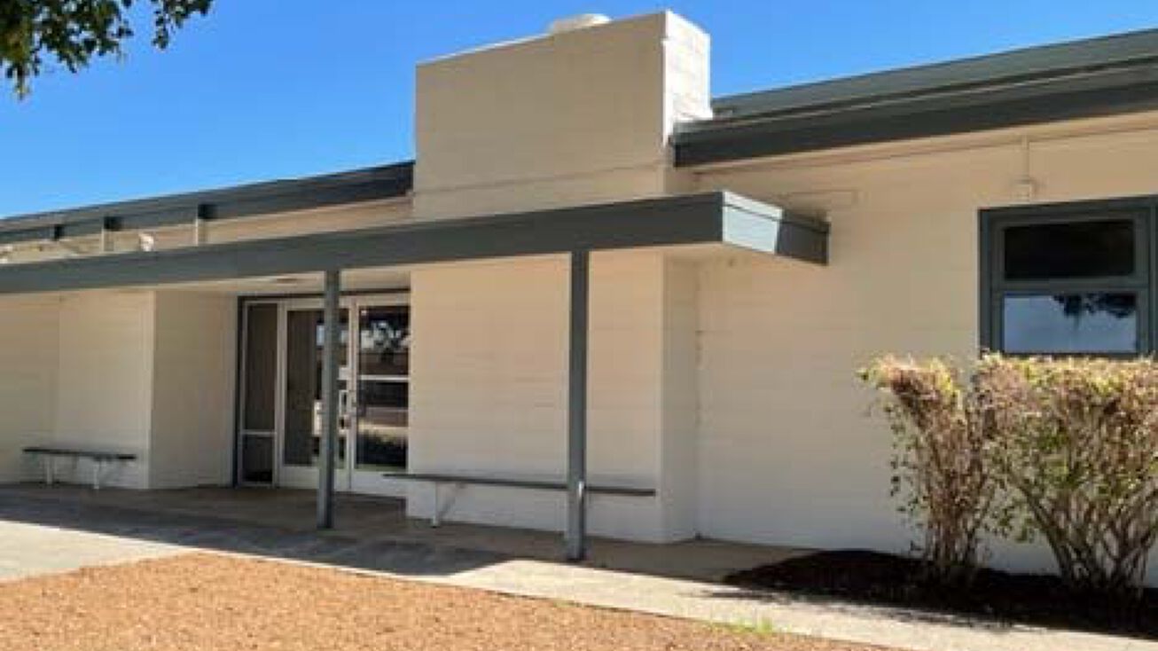 280 Skyway Dr, Camarillo, CA 93010