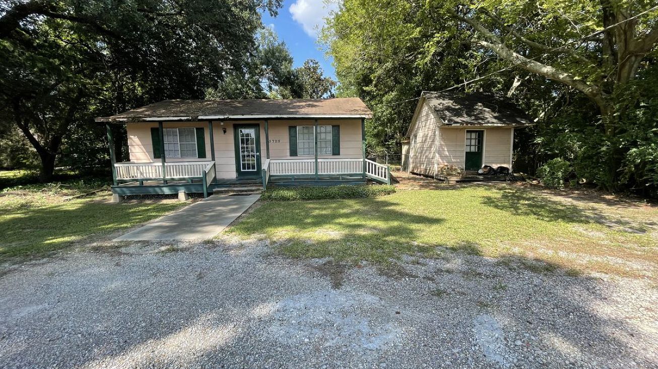 3725 W Pinhook Rd, Broussard, LA 70518