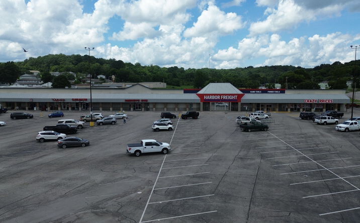 Pictures of Mixed Use, Retail property located at 814 W College St, Pulaski, TN 38478 for sales - image #1