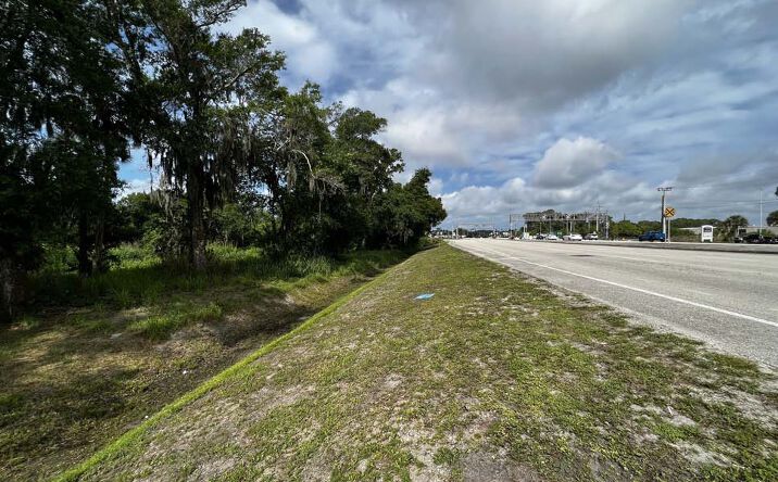 Pictures of Land property located at 2000 University Pkwy, Sarasota, FL 34243 for sales - image #1