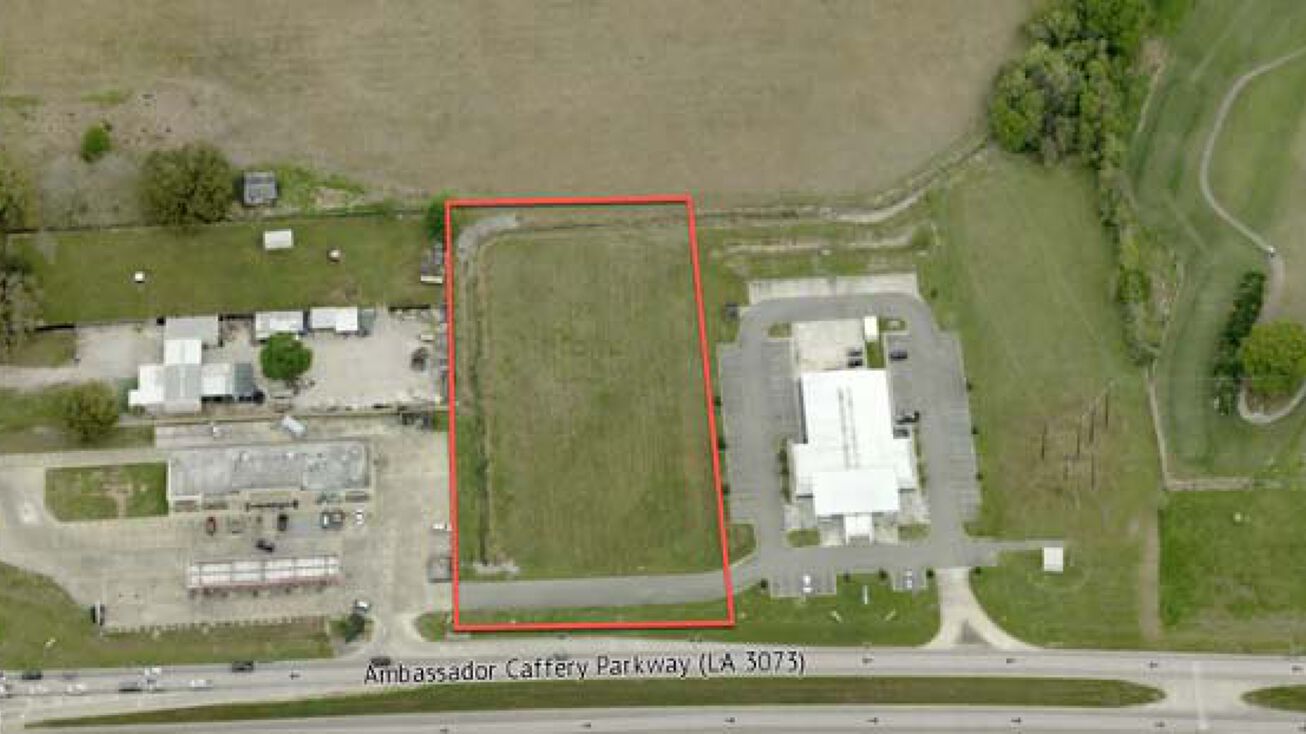 Pictures of Retail, Office property located at 6007 Ambassador Caffery Pkwy, Broussard, LA 70518 for sales - image #1