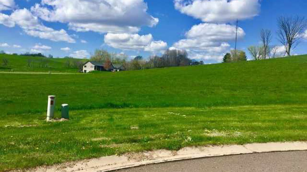 Land Property Portfolio for Sale in Menomonie, WI