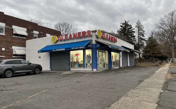Pictures of Retail property located at 231 Sanford St, East Orange, NJ 07018 for sales - image #1