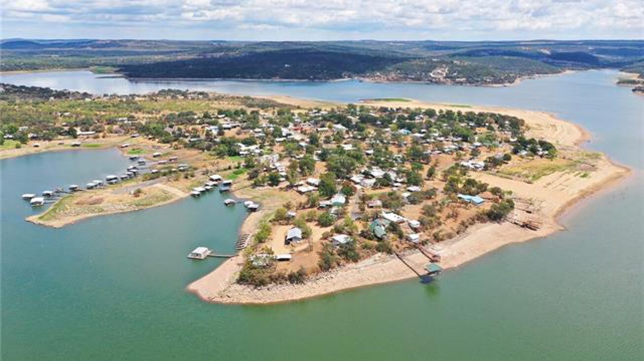 1001 Lakeshore Loop, Tow, TX 78672