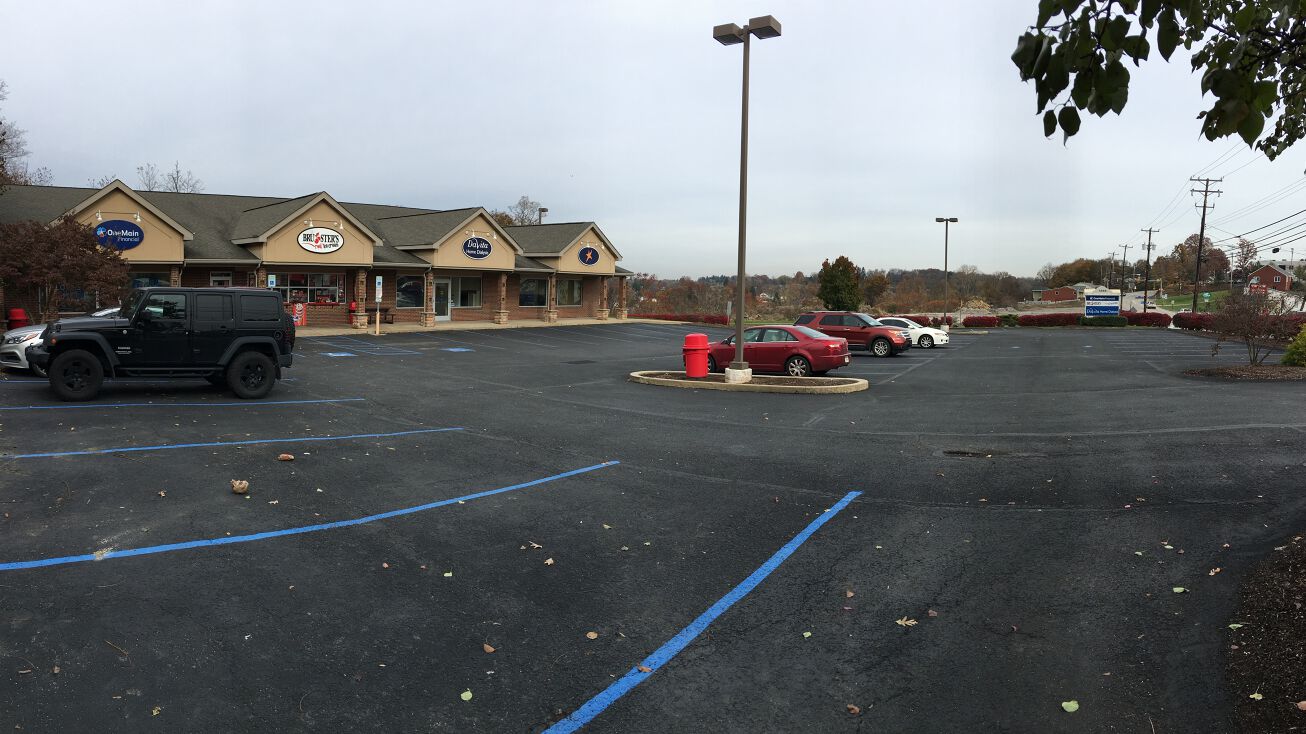 5888 Steubenville Pike, McKees Rocks, PA 15136 Retail Property for