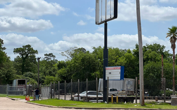 Pictures of Land property located at 855 Normandy St, Houston, TX 77015 for sales - image #1