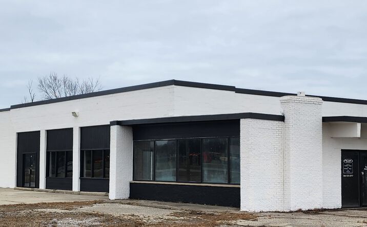 Pictures of Industrial property located at 65700 Gratiot Ave, New Haven, MI 48050 for sales - image #1