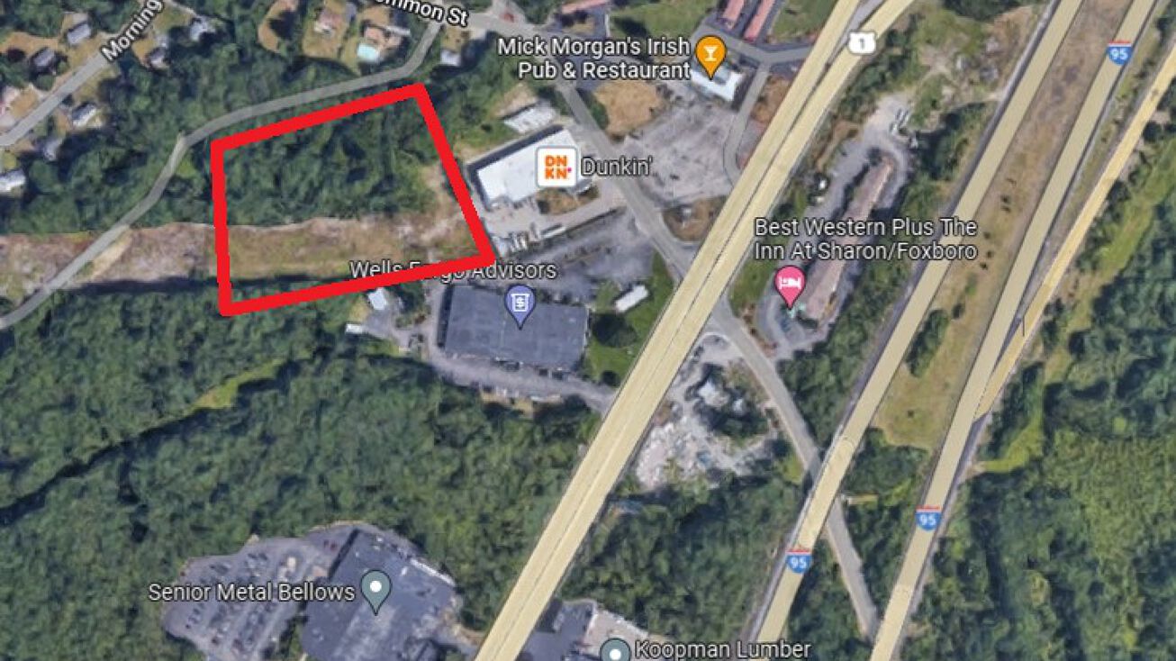 Old Post Rd, Walpole, MA 02081