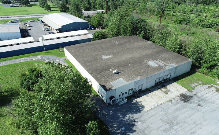 Pictures of Industrial property located at 106 Commerce Way, Stockertown, PA 18040 for sales - image #1