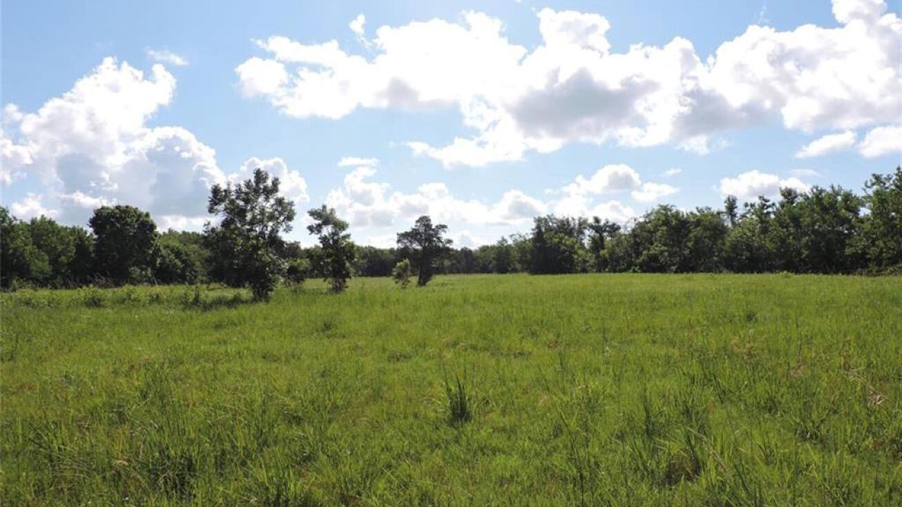 5200 Delany Rd, La Marque, TX 77568