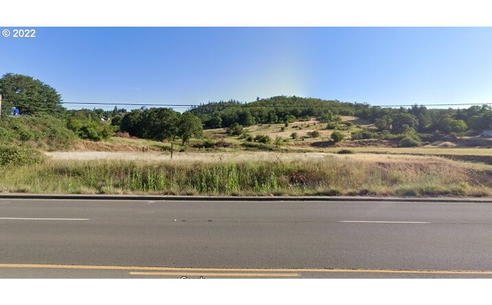 Pictures of Land property located at N Umpqua Hwy, Roseburg, OR 97470 for sales - image #1