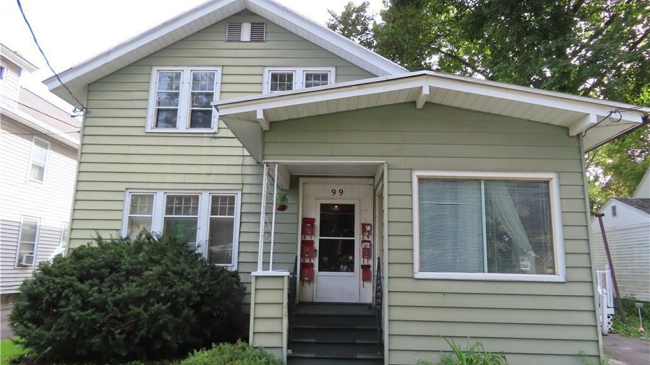 99 John St, Ilion, NY 13357