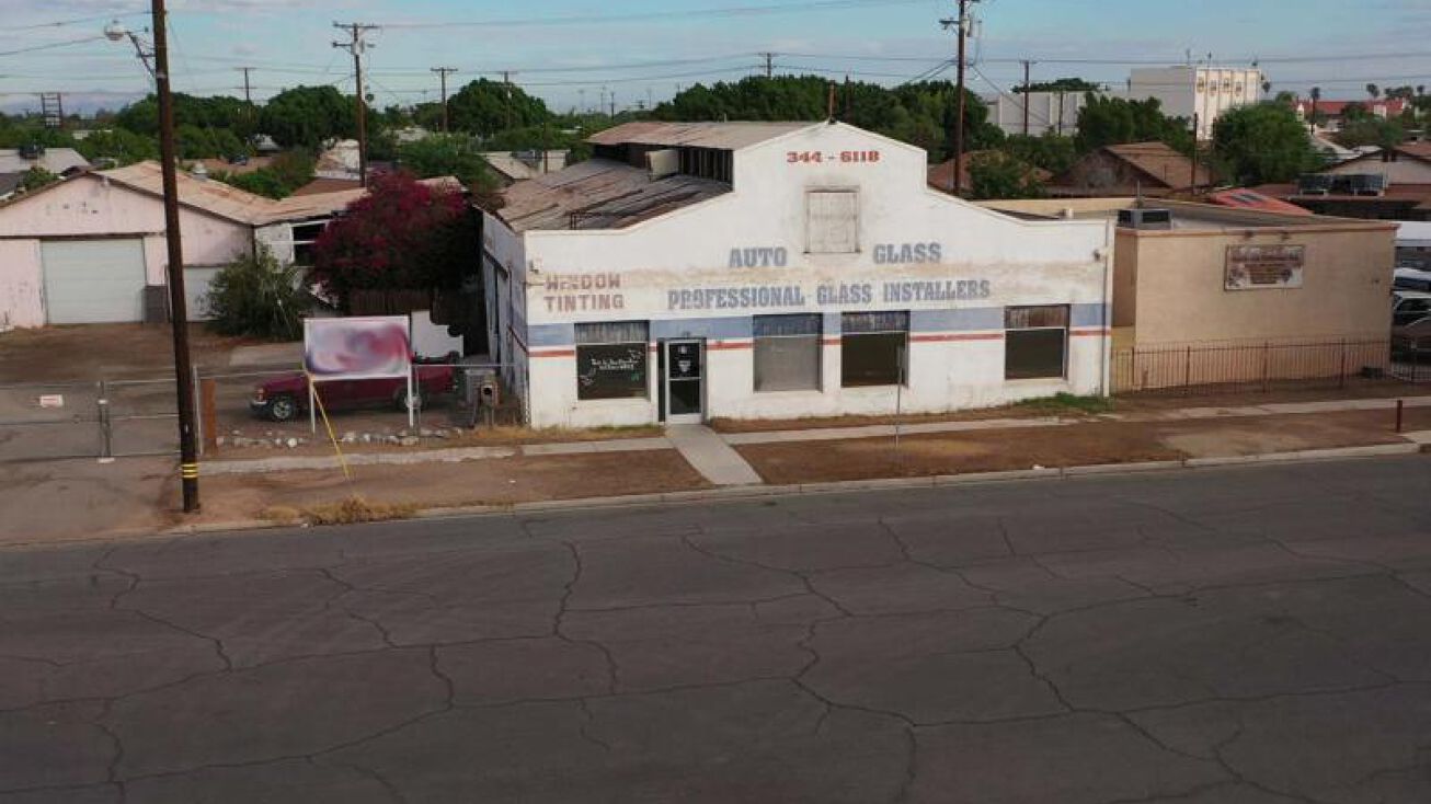 141 N 5th St, Brawley, CA 92227