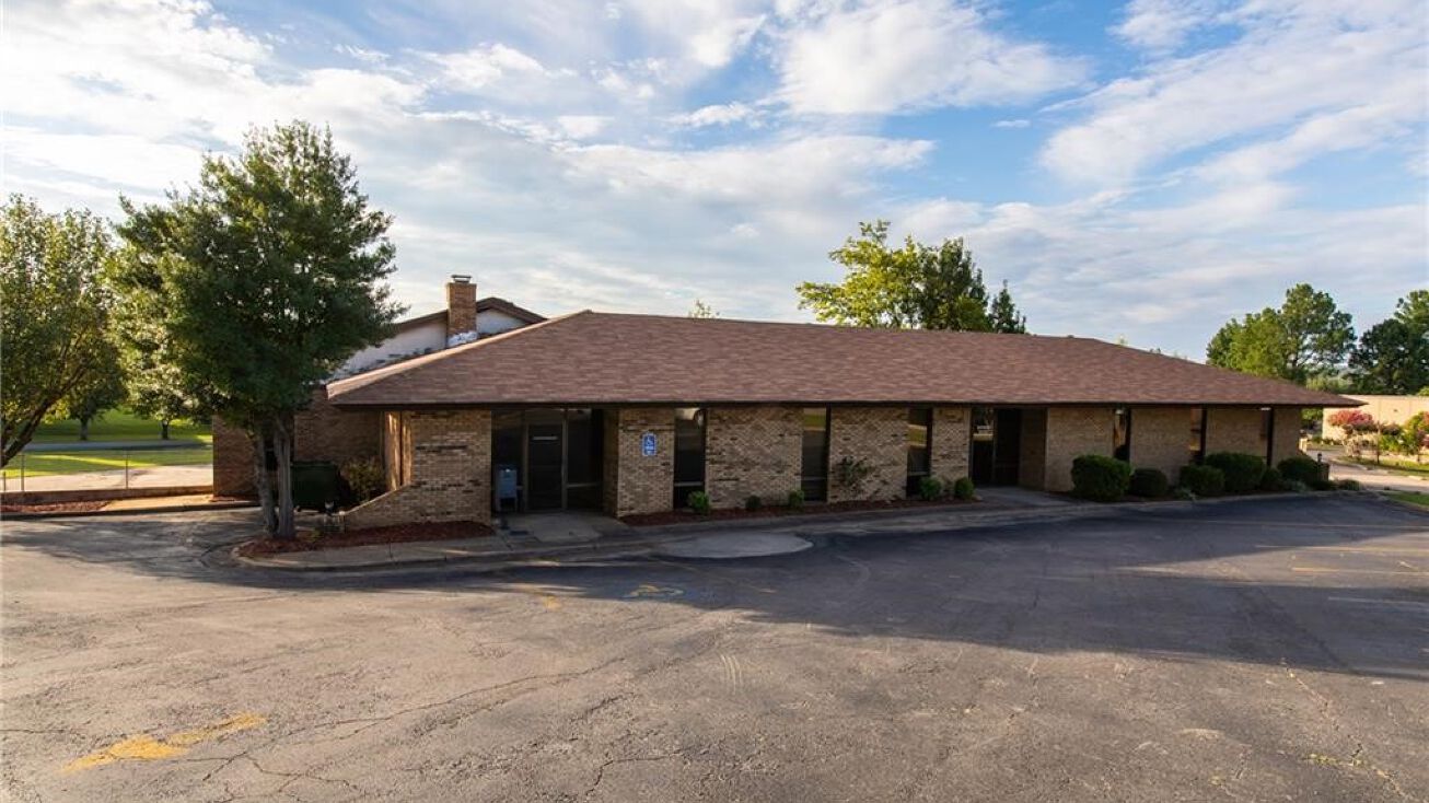 302 W Pointer Trail, Van Buren, AR 72956