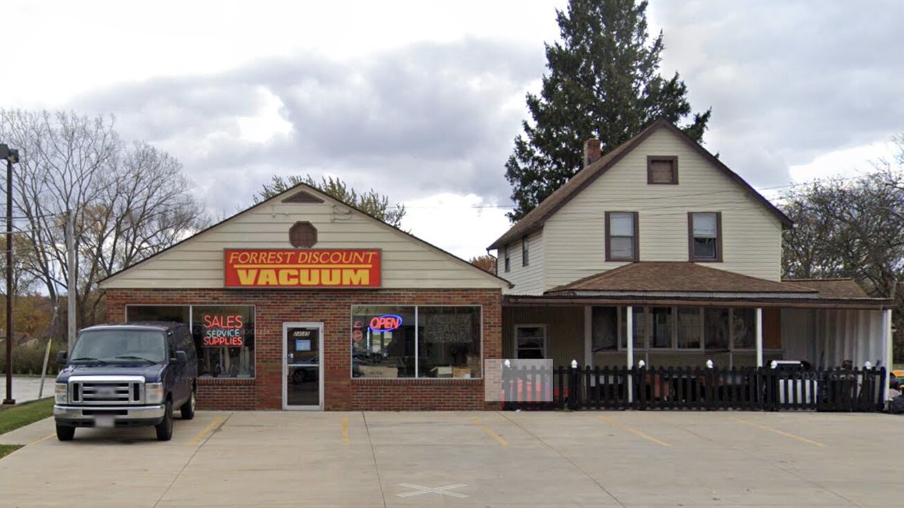 24085 Lorain Rd, North Olmsted, OH 44070