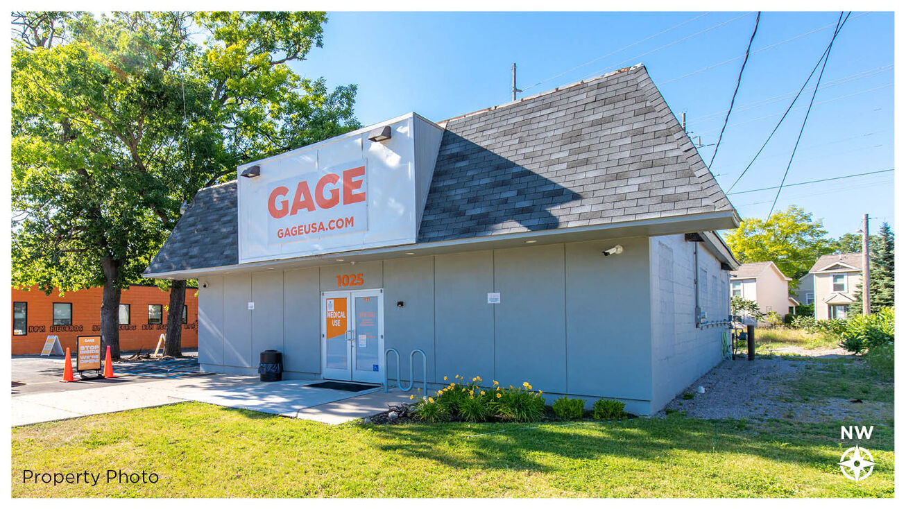 1025 Hannah Ave, Traverse City, MI 49686