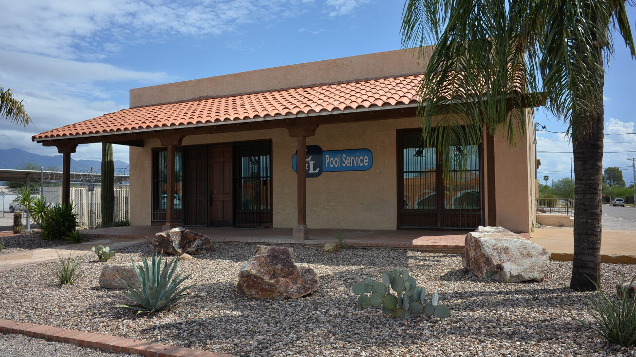 2900 N Country Club Rd, Tucson, AZ 85716