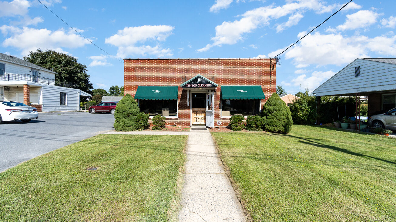 337 Wayne Ave, Chambersburg, PA 17201