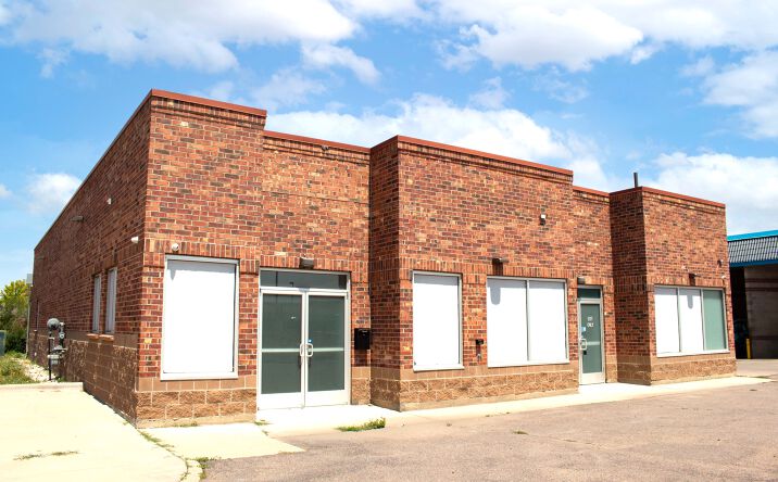 Pictures of Retail property located at 2551 E 120th Pl, Thornton, CO 80241 for comps - image #1