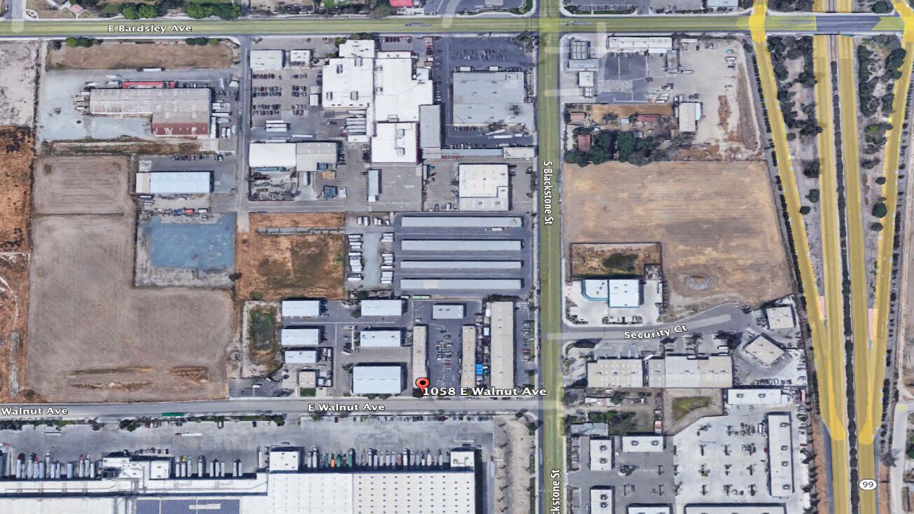 2405 E Wood Ave, Laton, CA 93242