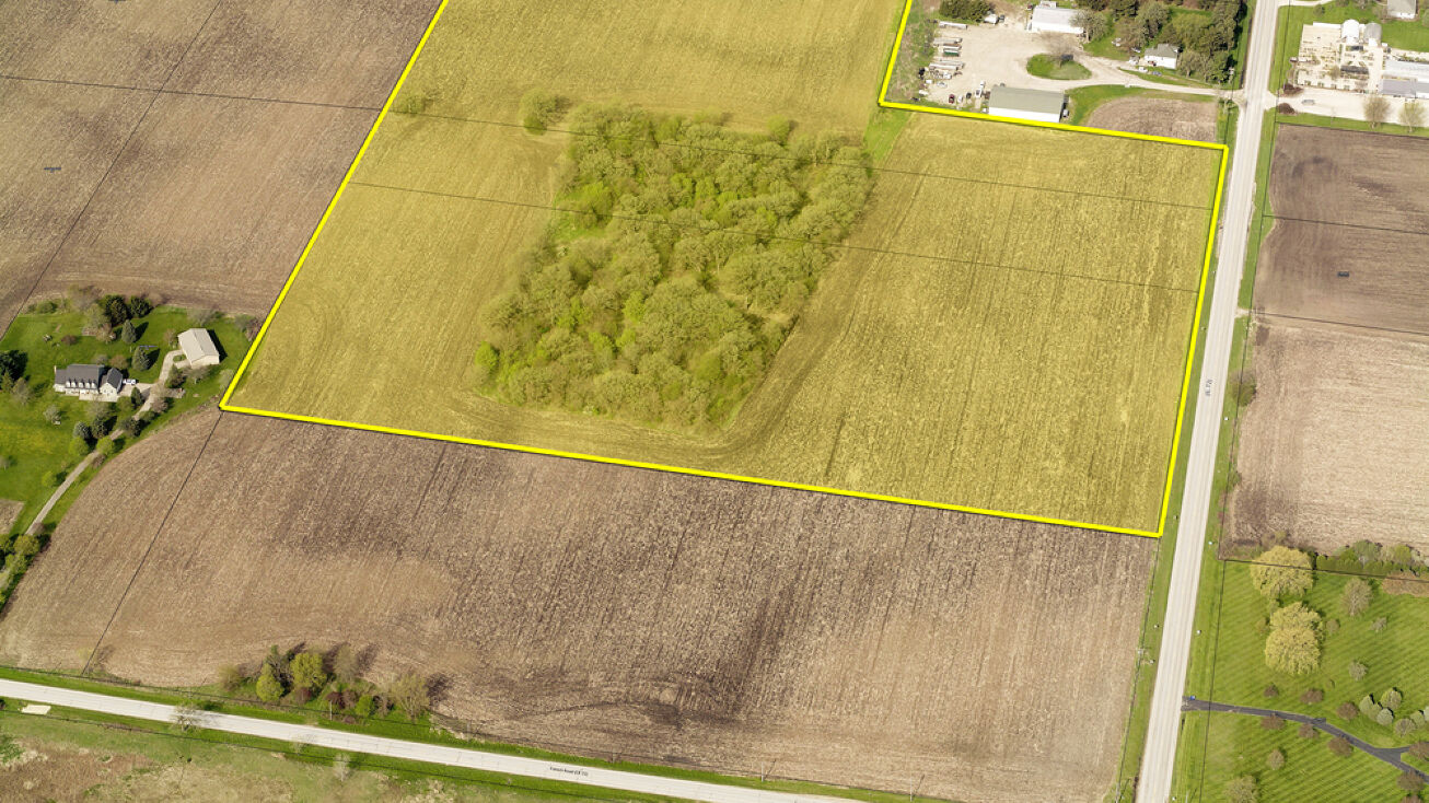 72 French Rd, Hampshire, IL 60140