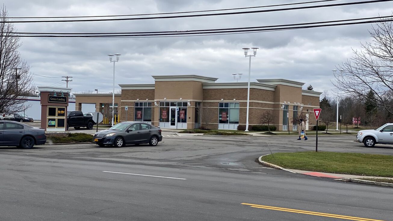 3603 Mount Read Blvd, Greece, NY 14616