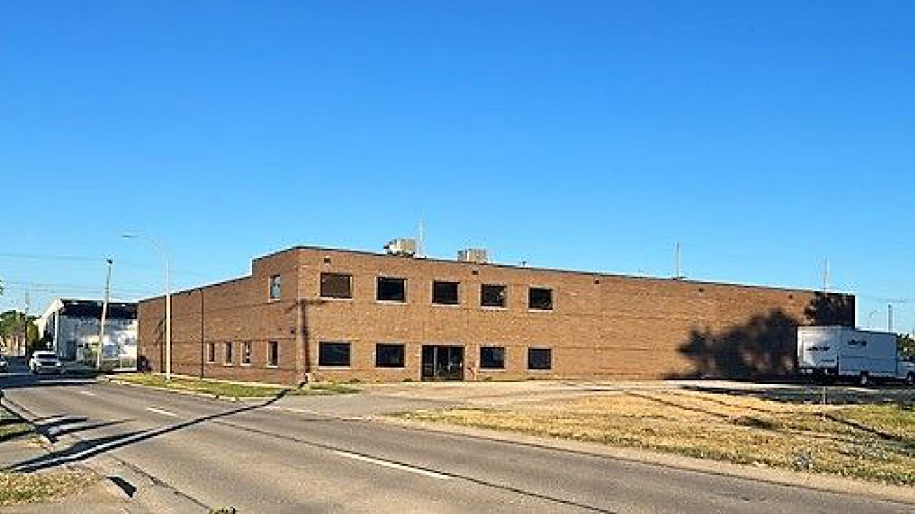 3443 Military St, Port Huron, MI 48060